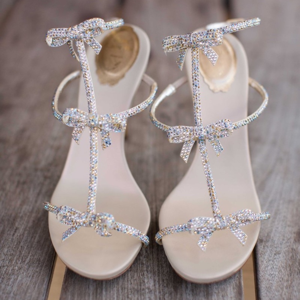 Rene Caovilla Pink Mid Heel Strass T-Strap Tripple Bow Sandals size US9.…